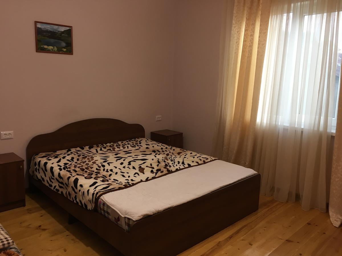 Guest House On Shakirbay 11 Sukhumi Eksteriør billede